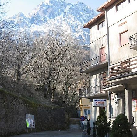 Hotel Casale Isola del Gran Sasso dʼItalia Esterno foto