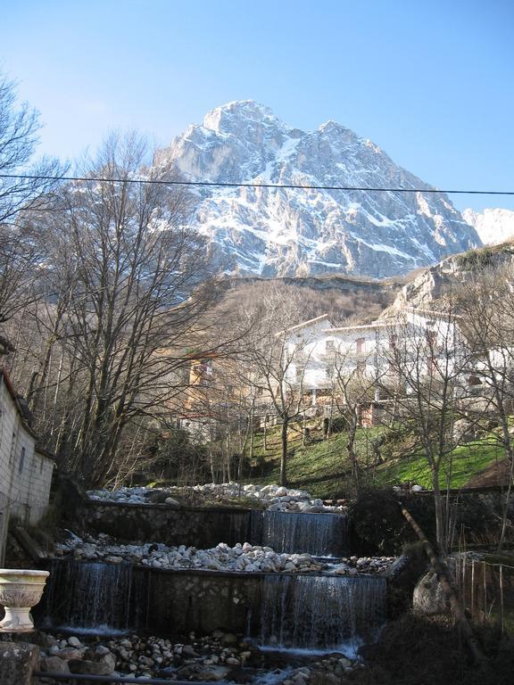 Hotel Casale Isola del Gran Sasso dʼItalia Esterno foto