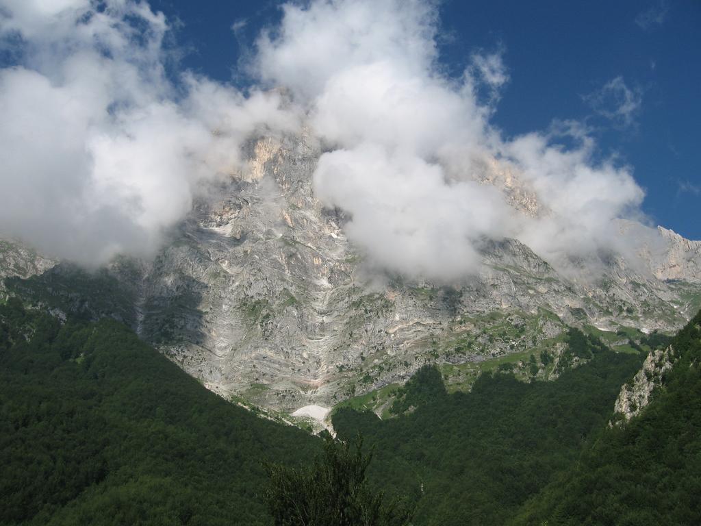 Hotel Casale Isola del Gran Sasso dʼItalia Esterno foto